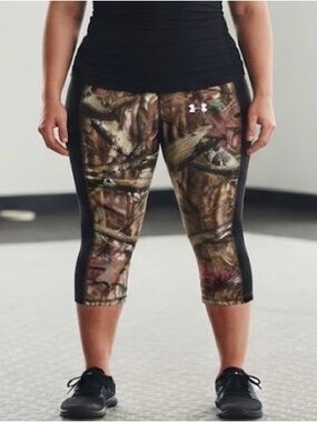 Under Armour Mossy Oak Break-Up Camo Capri Leggings Women's Size L